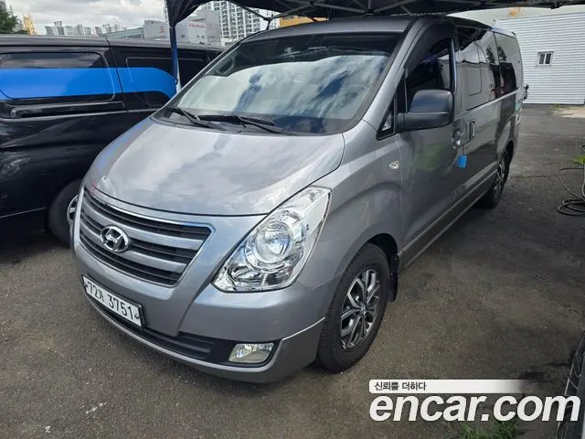 HYUNDAI GRAND STAREX 2017 — 120 005 км, серебристо-серый, Корея — под ключ — фото 11