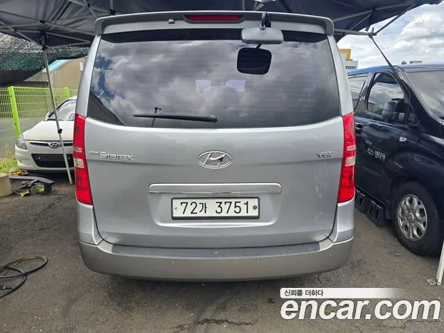 HYUNDAI GRAND STAREX 2017 — 120 005 км, серебристо-серый, Корея — под ключ — фото 4
