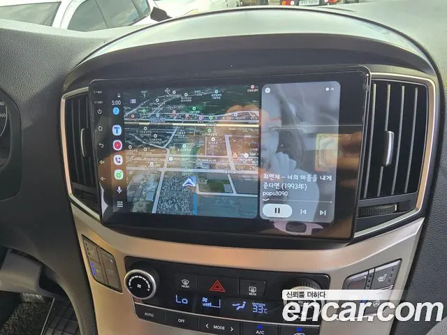 HYUNDAI GRAND STAREX 2017 — 120 005 км, серебристо-серый, Корея — под ключ — фото 6