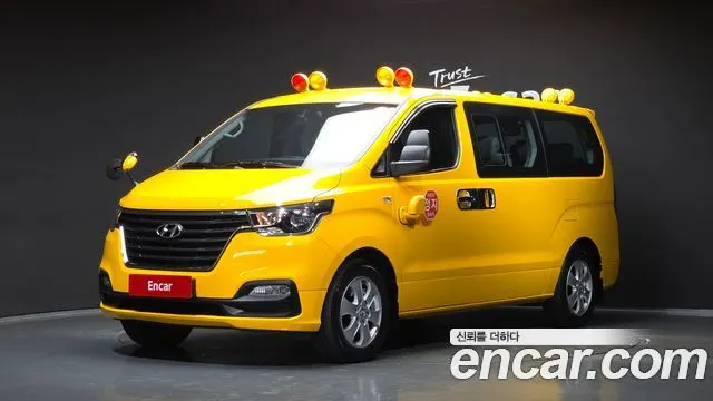 HYUNDAI GRAND STAREX 2021