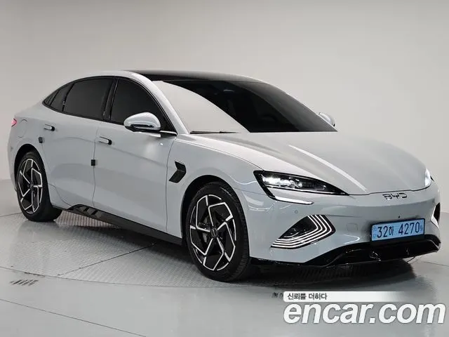 BYD SEAL 2026 — 29 738 км, светло-серебристый, Корея — под ключ — фото 2