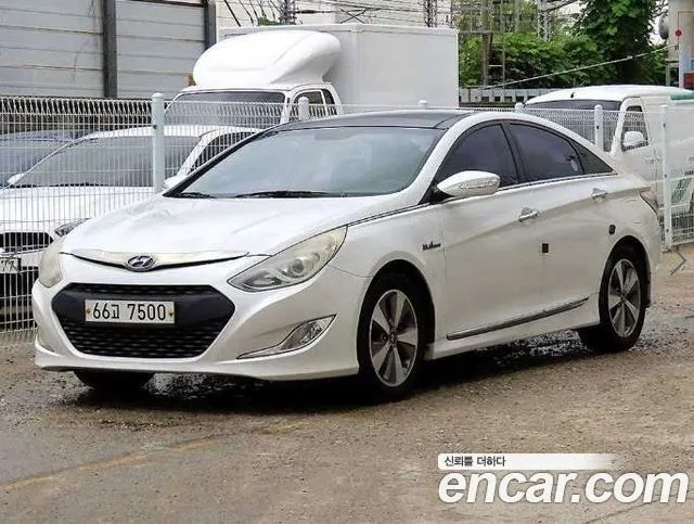 HYUNDAI SONATA HYBRID 2012 — 148 332 км, Корея — под ключ — фото 2