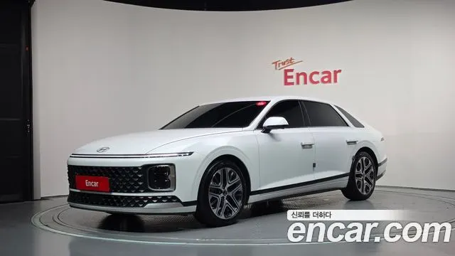 HYUNDAI GRANDEUR HYBRID 2025