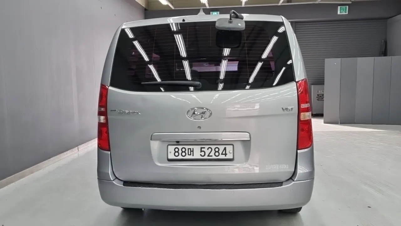 HYUNDAI GRAND STAREX 2015 — 154 057 км, серебристо-серый, Корея — под ключ — фото 4