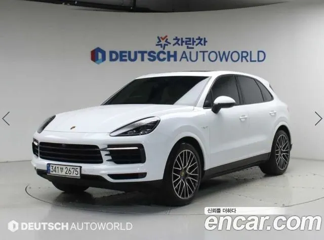 PORSCHE CAYENNE 2021