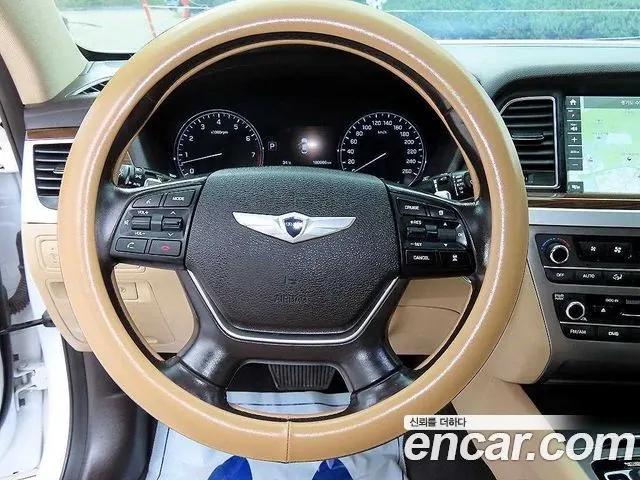 HYUNDAI GENESIS DH 2015 — 180 070 км, белый, Корея — под ключ — фото 8