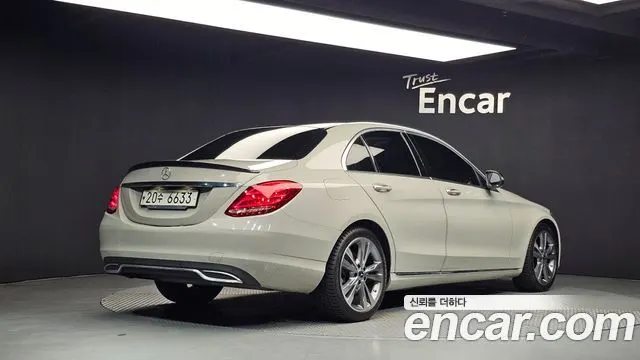MERCEDES-BENZ C-CLASS W205 2017 — 168 184 км, серебристый, Корея — под ключ — фото 2