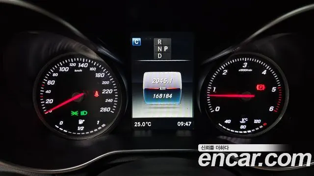 MERCEDES-BENZ C-CLASS W205 2017 — 168 184 км, серебристый, Корея — под ключ — фото 8