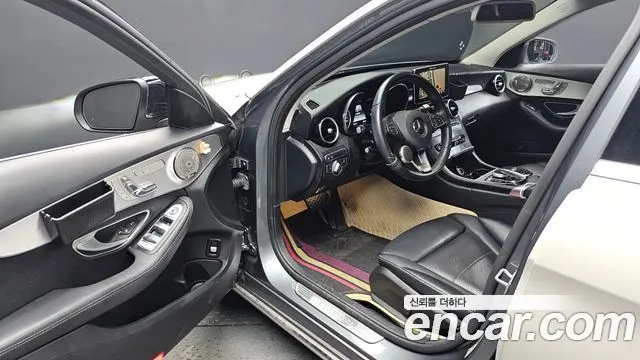 MERCEDES-BENZ C-CLASS W205 2017 — 168 184 км, серебристый, Корея — под ключ — фото 10