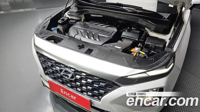 HYUNDAI SANTA FE 2019 — 74 330 км, белый, Корея — под ключ — фото 6