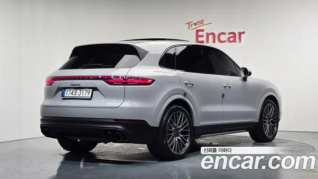 PORSCHE CAYENNE 2022 — 46 383 км, серебристо-серый, Корея — под ключ — фото 2