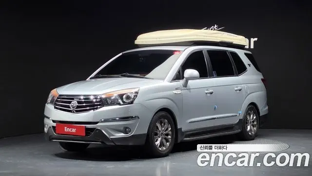 KGM KORANDO TURISMO 2016 — 121 434 км, серебристый, Корея — под ключ — фото 1