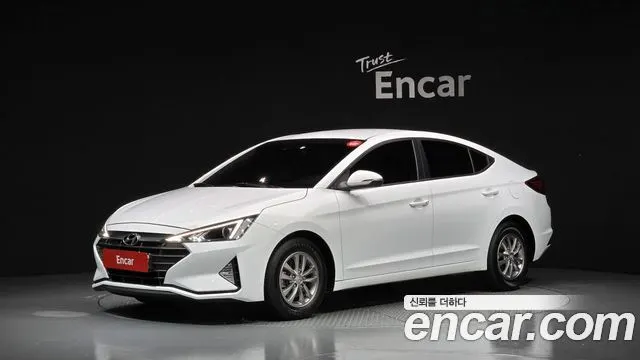 HYUNDAI AVANTE 2019 — 117 335 км, белый, Корея — под ключ — фото 1