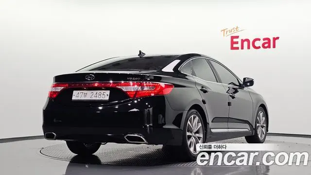 HYUNDAI GRANDEUR 2015