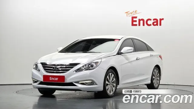 HYUNDAI SONATA THE BRILLIANT 2014 — 149 311 км, белый, Корея — под ключ — фото 1
