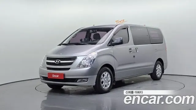 HYUNDAI GRAND STAREX 2015