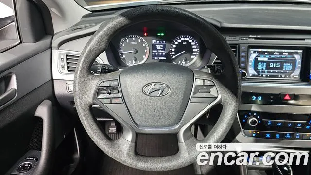 HYUNDAI SONATA 2017 — 91 481 км, белый, Корея — под ключ — фото 12