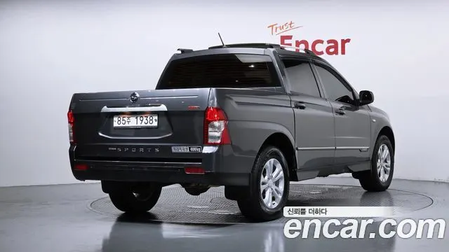 KGM KORANDO SPORTS 2017 — 136 349 км, серый, Корея — под ключ — фото 2