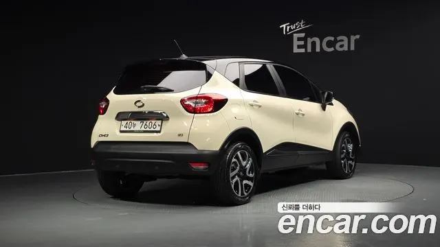 RENAULT KOREA QM3 2017 — 93 371 км, белый-перламутр, Корея — под ключ — фото 1
