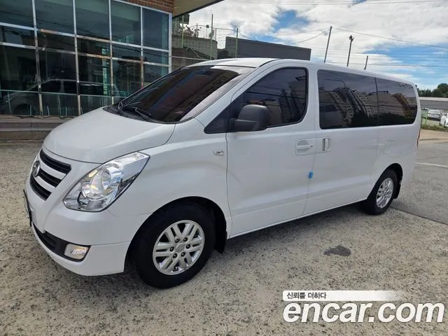 HYUNDAI GRAND STAREX 2017 — 179 807 км, белый, Корея — под ключ — фото 4