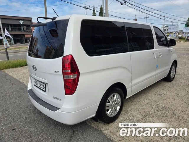 HYUNDAI GRAND STAREX 2017 — 179 807 км, белый, Корея — под ключ — фото 5