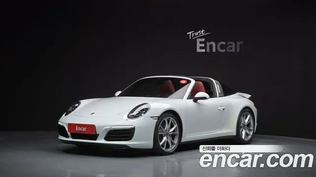 PORSCHE 911 2017