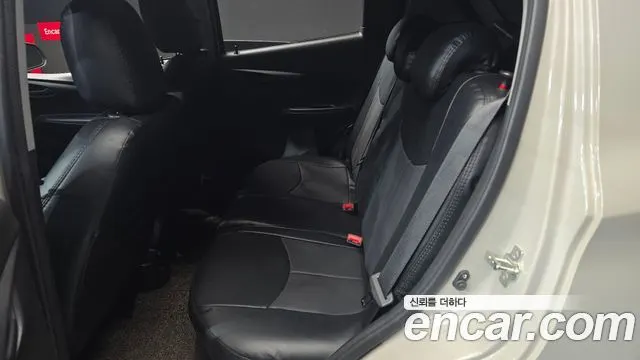 CHEVROLET SPARK 2016 — 54 406 км, белый-перламутр, Корея — под ключ — фото 12