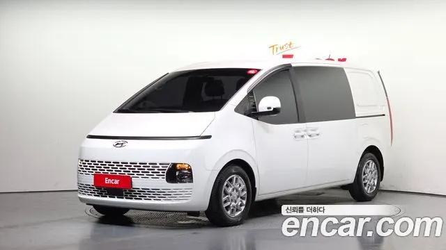 HYUNDAI STARIA 2022