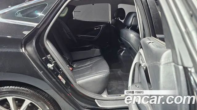 HYUNDAI GRANDEUR 2016 — 137 773 км, чёрный, Корея — под ключ — фото 11