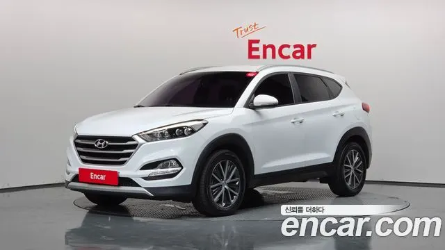 HYUNDAI TUCSON 2017 — 190 363 км, белый, Корея — под ключ — фото 1