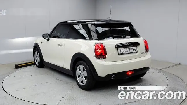 MINI COOPER 2020 — 69 771 км, белый-перламутр, Корея — под ключ — фото 2