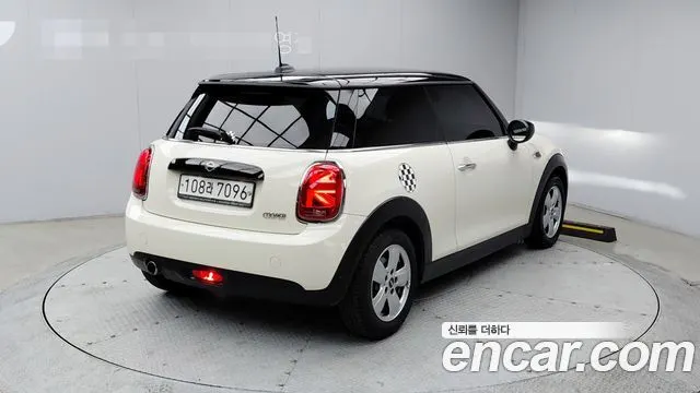 MINI COOPER 2020 — 69 771 км, белый-перламутр, Корея — под ключ — фото 4