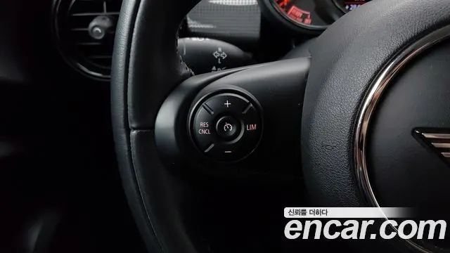 MINI COOPER 2020 — 69 771 км, белый-перламутр, Корея — под ключ — фото 5