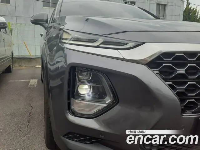 HYUNDAI SANTA FE 2019 — 96 575 км, серый, Корея — под ключ — фото 4
