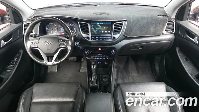 HYUNDAI TUCSON 2016 — 183 198 км, красный, Корея — под ключ — фото 7