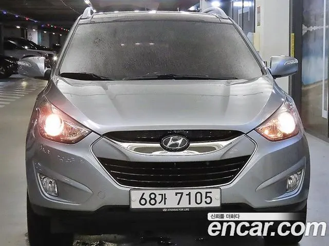 HYUNDAI TUCSON 2012 — 93 194 км, серебристый, Корея — под ключ — фото 2