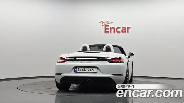 PORSCHE 718 BOXSTER 2017 — 72 256 км, белый, Корея — под ключ — фото 4