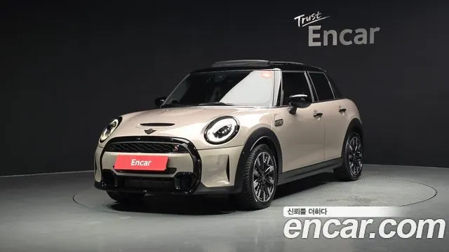 MINI COOPER S 2023 — 14 045 км, белый-перламутр, Корея — под ключ — фото 1