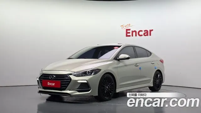 HYUNDAI AVANTE 2017 — 166 059 км, белый-перламутр, Корея — под ключ — фото 1