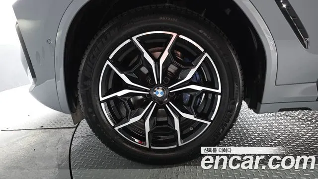 BMW X4 2024 — 23 511 км, светло-серебристый, Корея — под ключ — фото 5
