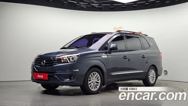 KGM KORANDO TURISMO 2014