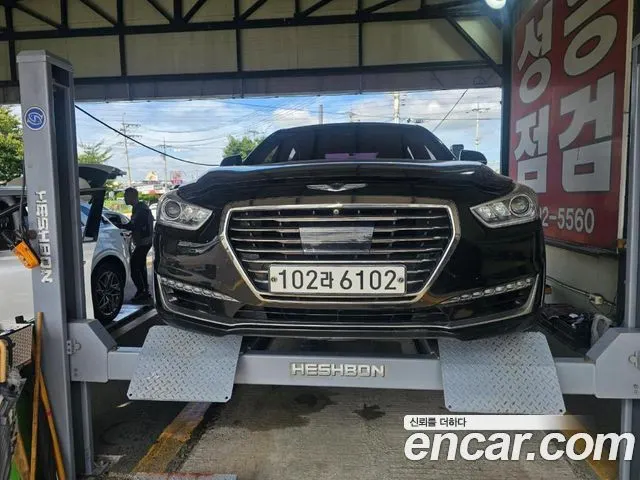 GENESIS EQ900 2016