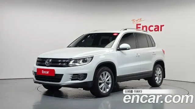 VOLKSWAGEN TIGUAN 2016