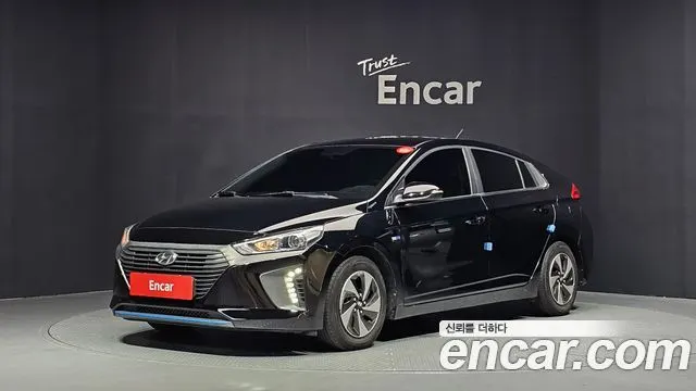HYUNDAI IONIQ HYBRID 2016 — 191 455 км, чёрный, Корея — под ключ — фото 1