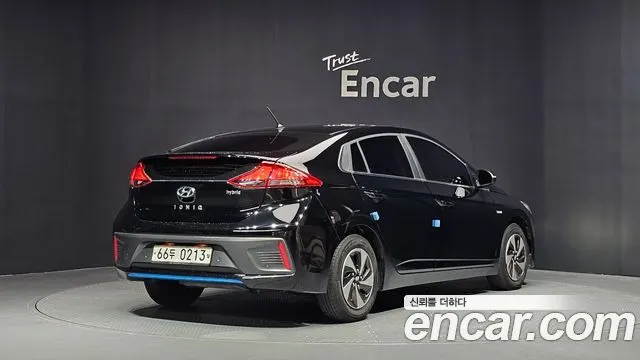 HYUNDAI IONIQ HYBRID 2016 — 191 455 км, чёрный, Корея — под ключ — фото 2