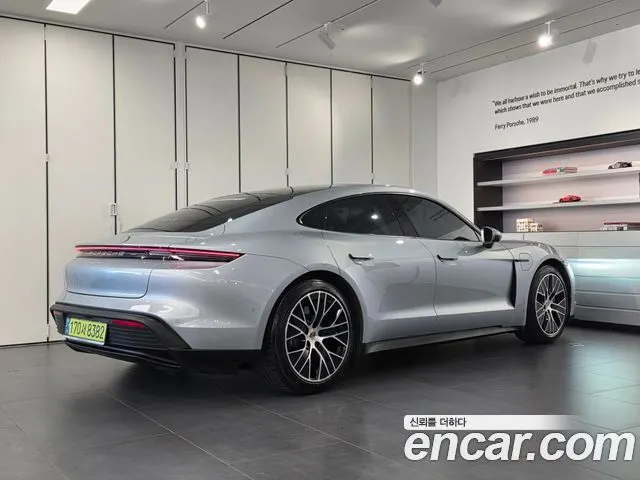 PORSCHE TAYCAN 2025 — 23 200 км, светло-серебристый, Корея — под ключ — фото 2