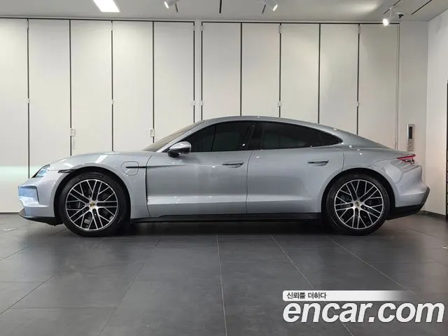 PORSCHE TAYCAN 2025 — 23 200 км, светло-серебристый, Корея — под ключ — фото 6