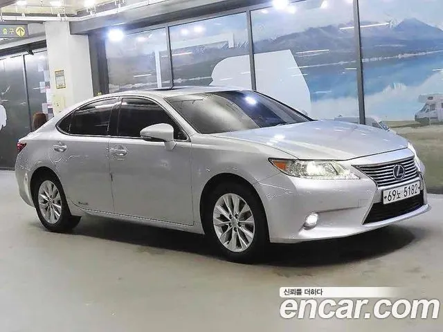 LEXUS ES300H — из Кореи под ключ
