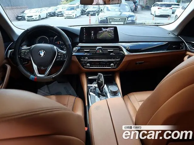 BMW 5 SERIES 2018 — 204 342 км, чёрный, Корея — под ключ — фото 5