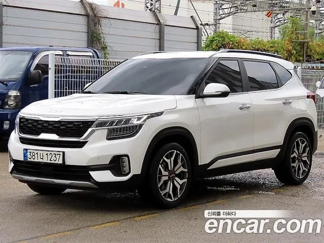 KIA SELTOS 2023